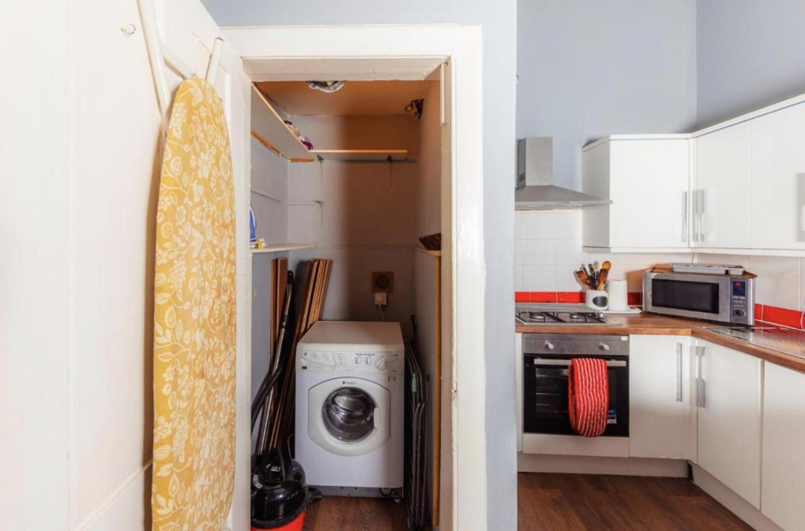 Warm Apartment By Holyrood Palace! إدنبرة المظهر الخارجي الصورة